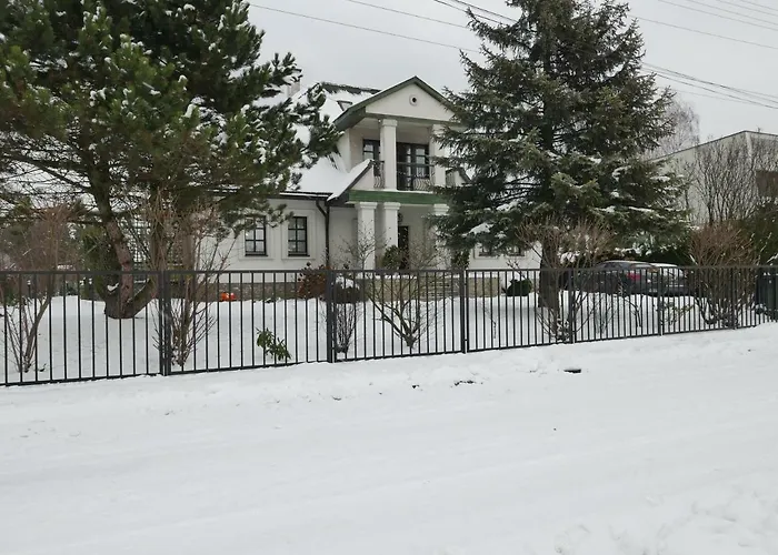 Jada Goscie Πανσιόν 3*